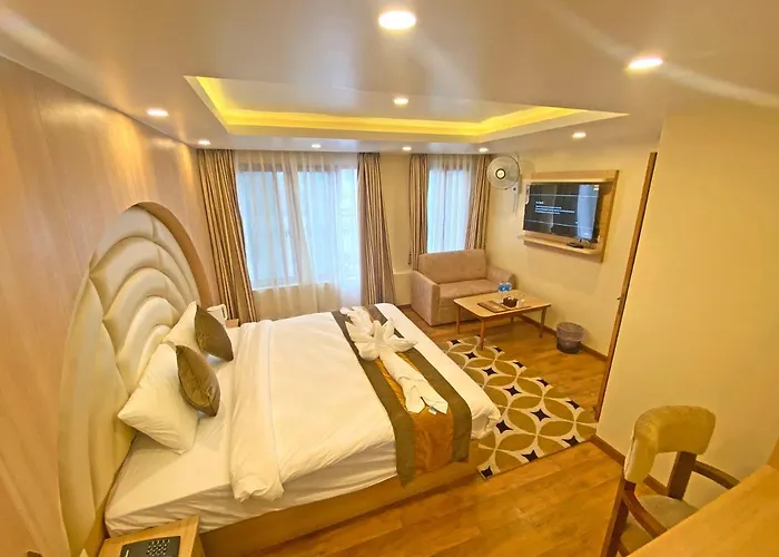 Hotel Airport Gurkha 3*