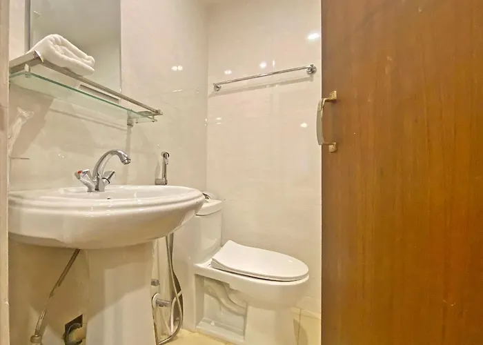 Airport Gurkha Hotel 3*