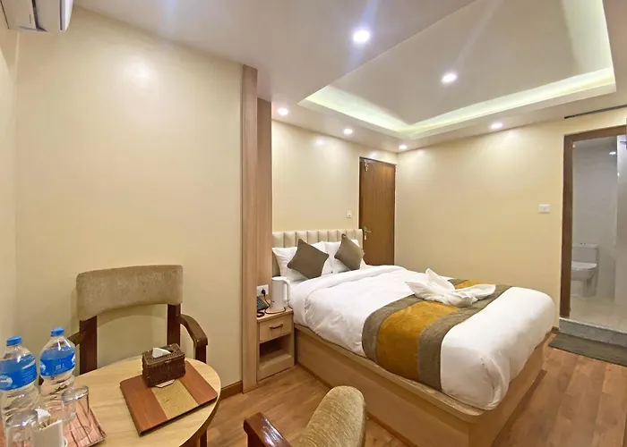 Airport Gurkha Hotel