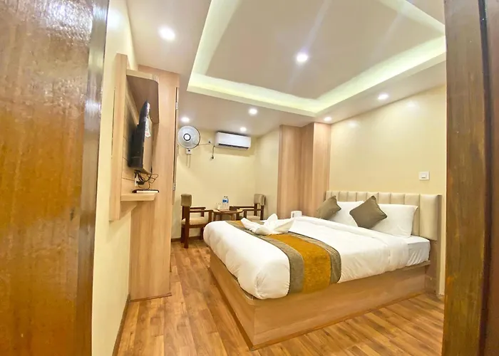 Airport Gurkha Hotel