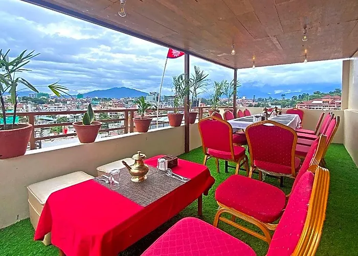 Hotel Airport Gurkha 3*
