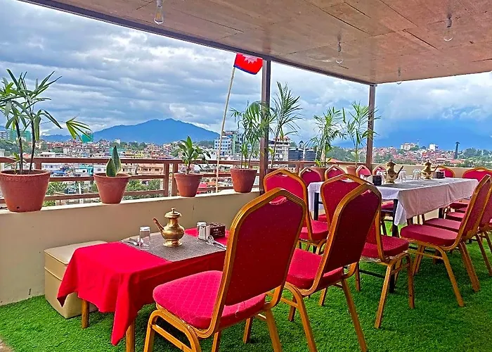 Airport Gurkha Hotel 3*
